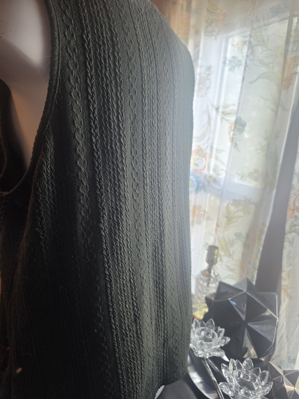 Textured Dark Green Sleeveless Top